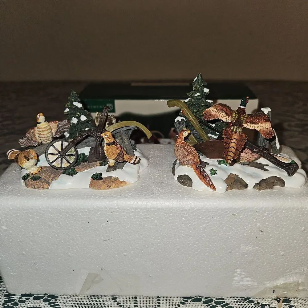 Department 56 "Birds OutāBack" Village Accessory Set - Picture 2 of 7